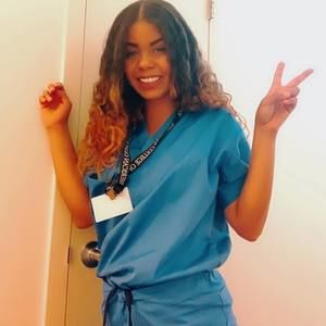 Meet your Posher, Mimi